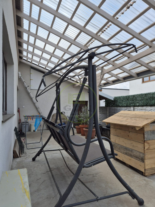 Casa 4 camere, teren 348 mp, Localitatea Albesti, zona La Doi Pasi.