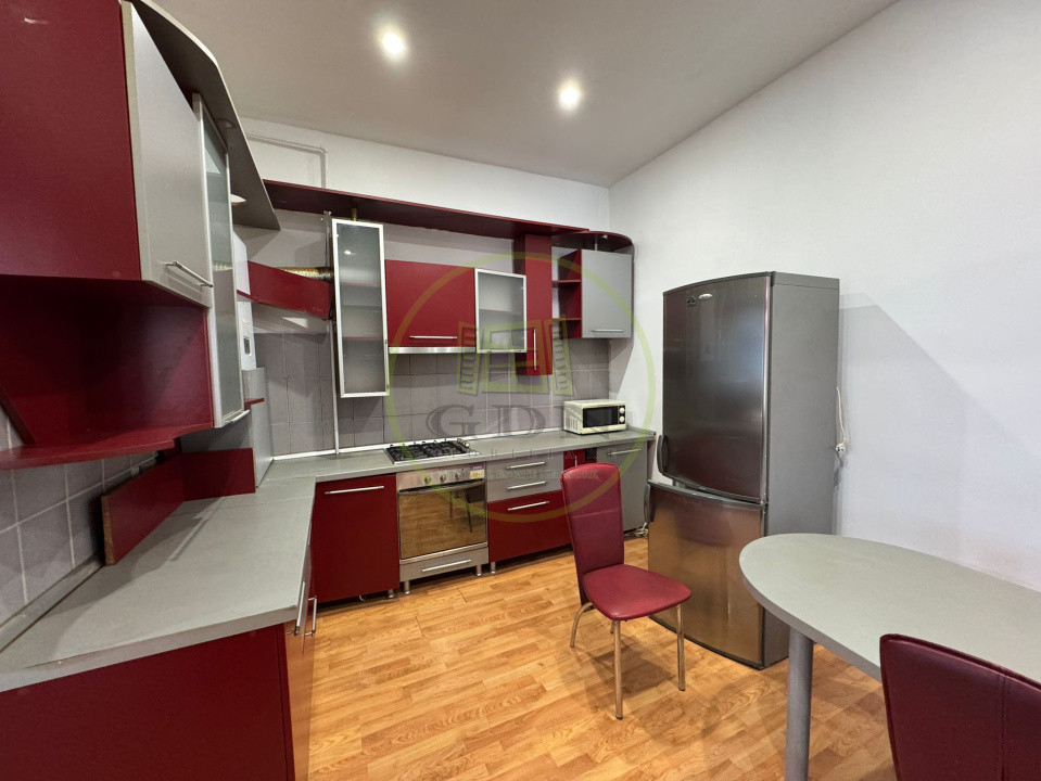 Închiriere casă cu 4 camere, Semicentral/Gară