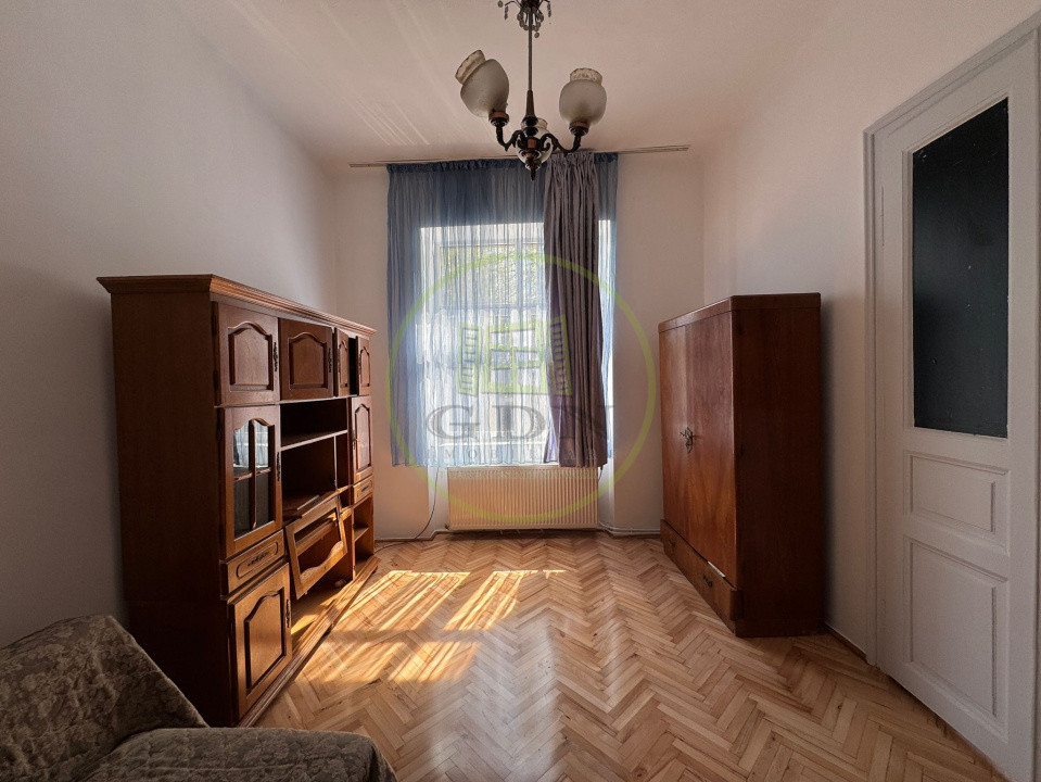 Închiriere casă cu 4 camere, Semicentral/Gară