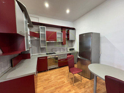 Închiriere casă cu 4 camere, Semicentral/Gară