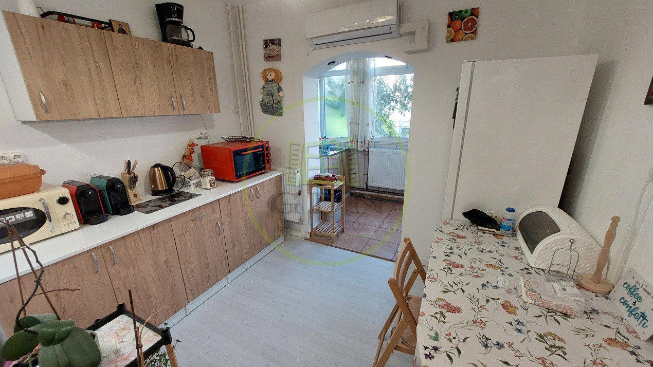 Apartament doua camere decomandat, 58 mp, etajul 2, Cartier 1 Mai zona Autogara