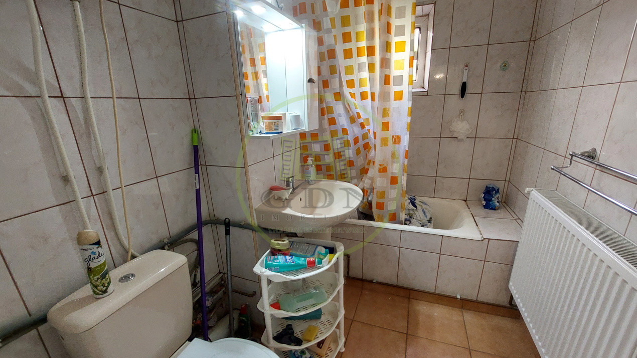 Apartament doua camere decomandat, 58 mp, etajul 2, Cartier 1 Mai zona Autogara