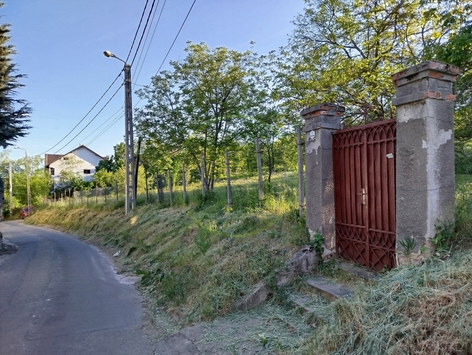 Teren intravilan parcelabil