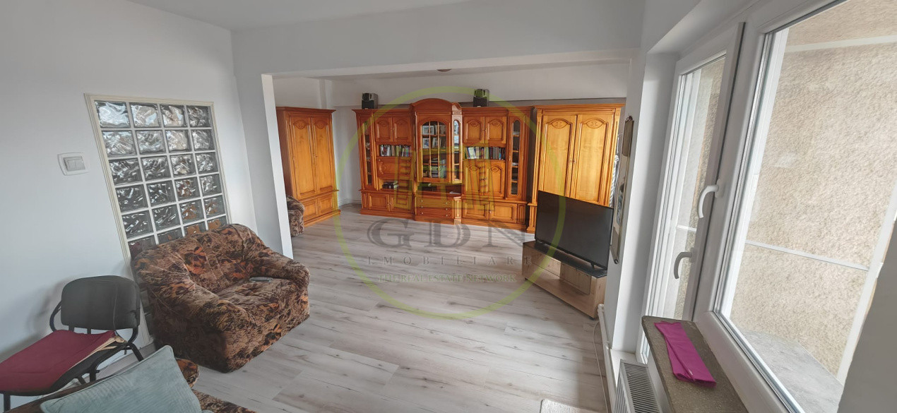 Apartament 3 camere, decomandat, 107.35 mp, Centru, zona McDonalds