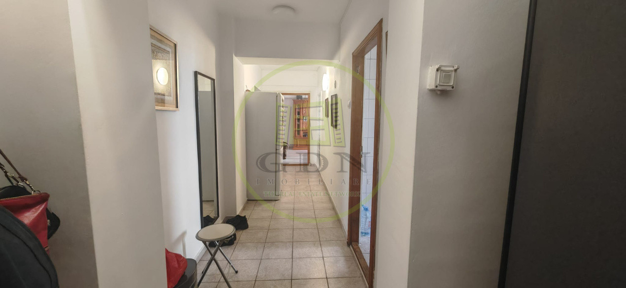 Apartament 3 camere, decomandat, 107.35 mp, Centru, zona McDonalds