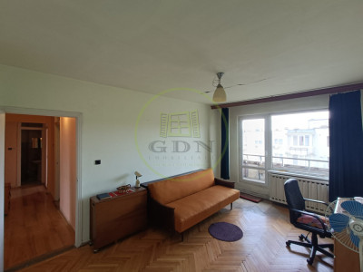 Apartament cu 4 camere de vânzare - Reghin 