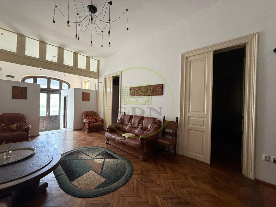Proprietatea boiereasca, 280 mp utili, 400 mp teren, zona Centrala