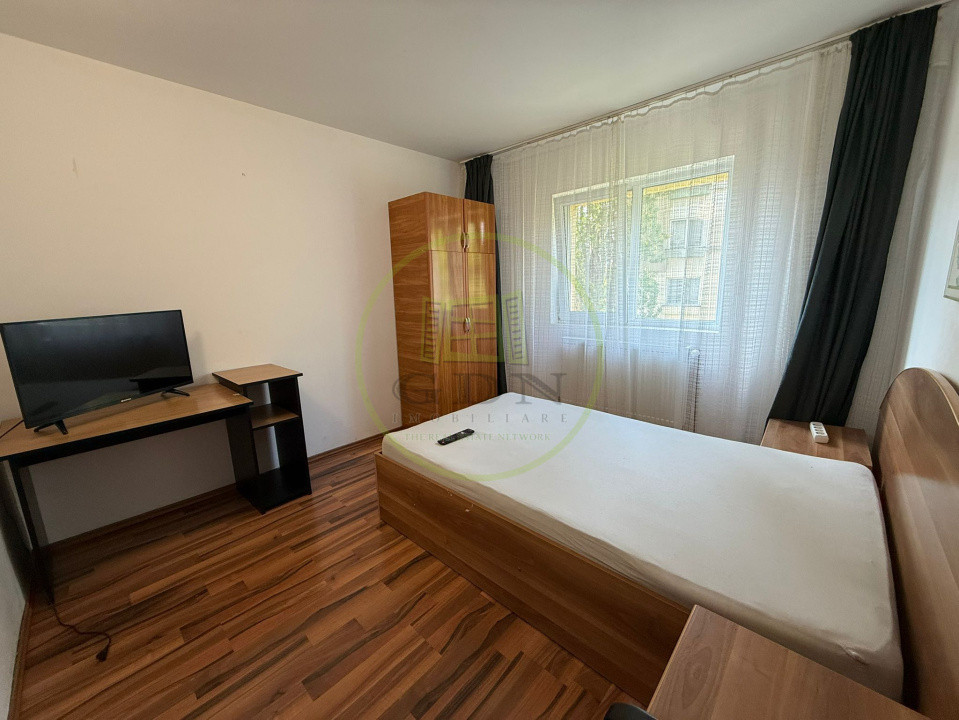 Apartament 3 camere semidecomandat, 65 mp, cartier Brazda, zona Baba Novac 