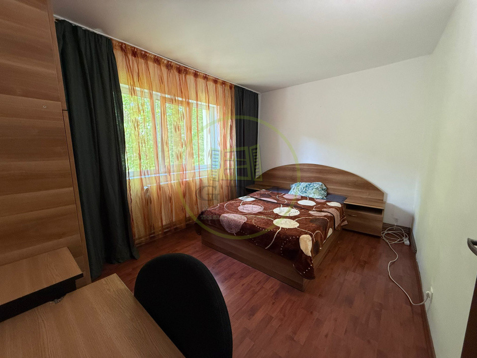 Apartament 3 camere semidecomandat, 65 mp, cartier Brazda, zona Baba Novac 