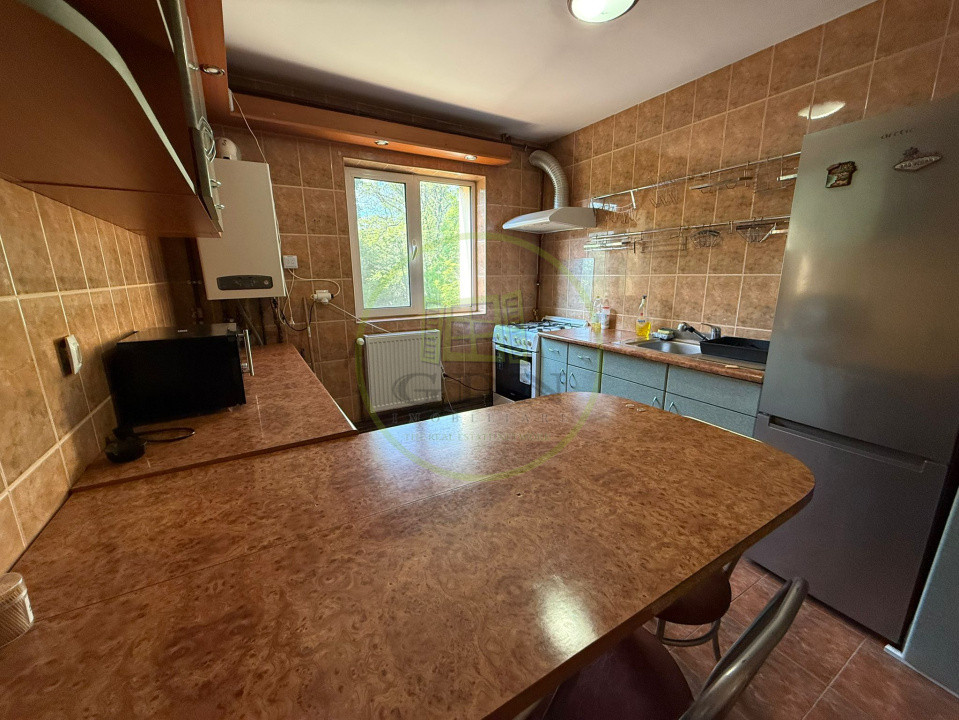 Apartament 3 camere semidecomandat, 65 mp, cartier Brazda, zona Baba Novac 