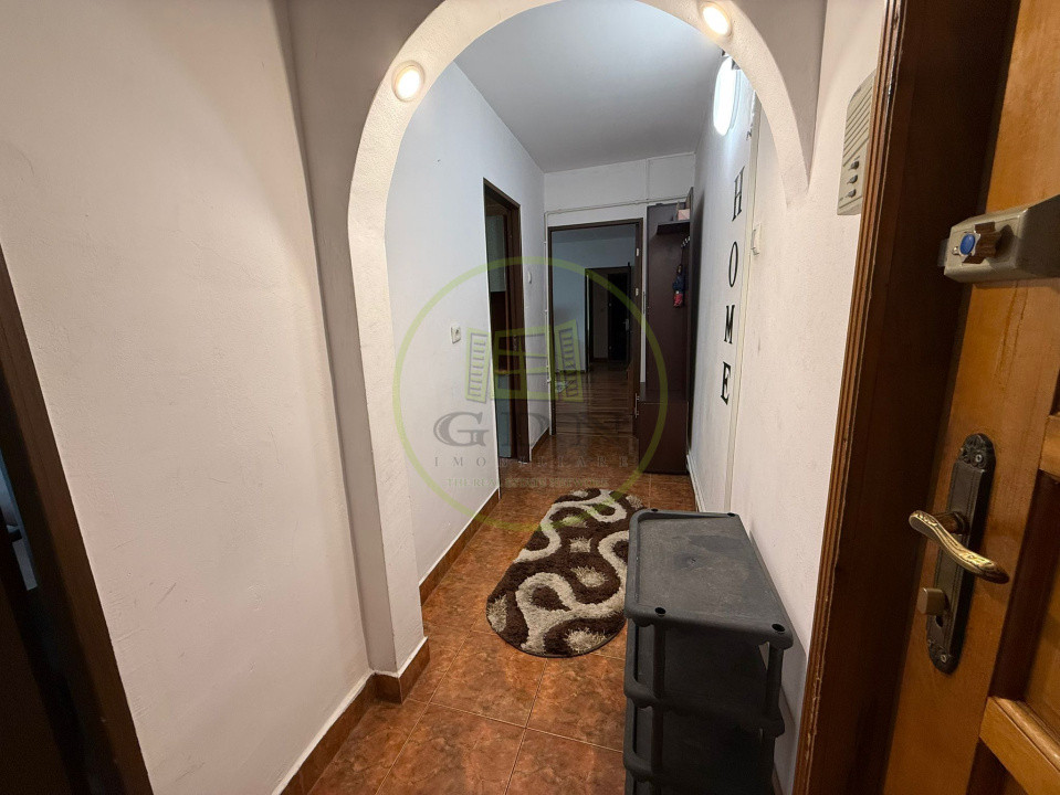 Apartament 3 camere semidecomandat, 65 mp, cartier Brazda, zona Baba Novac 