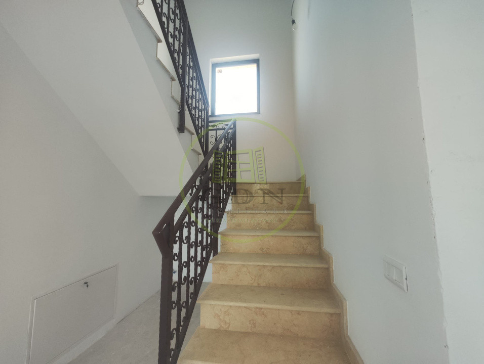 Casa 5 camere, teren 456 mp, Preajba, com. Malu Mare, zona Damila