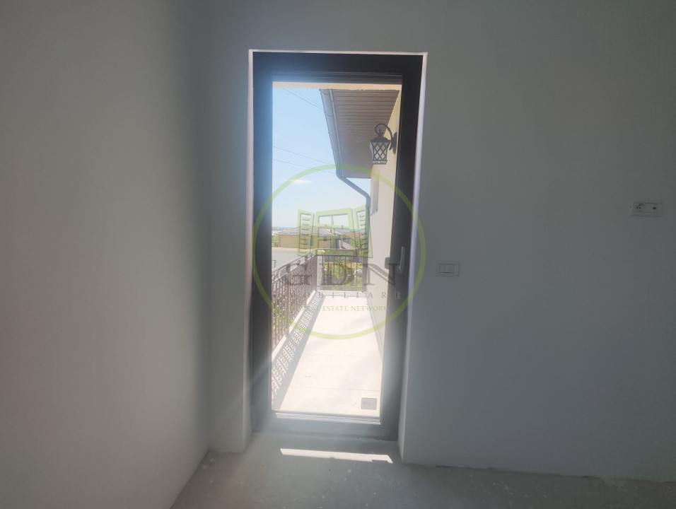 Casa 5 camere, teren 456 mp, Preajba, com. Malu Mare, zona Damila