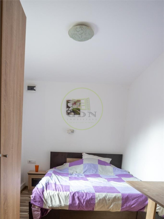 Proprietate mixtă  – spațiu comercial și casă, situată central în Predeal, Bv,
