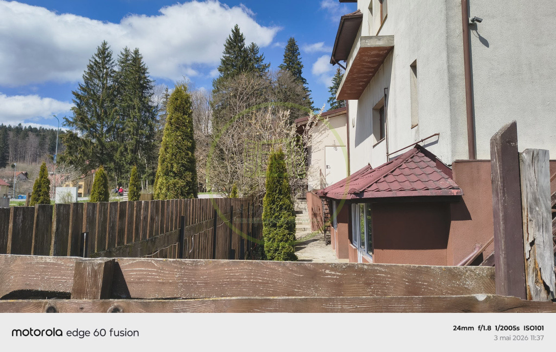 Proprietate mixtă  – spațiu comercial și casă, situată central în Predeal, Bv,