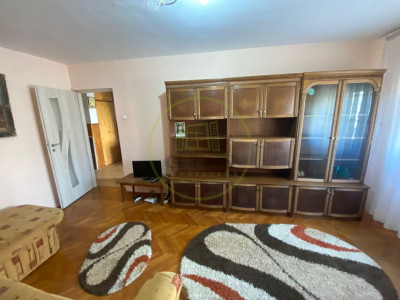 Apartament 3 camere decomandat, etaj 3 din 4, mobilat, utilat, str Coposu 