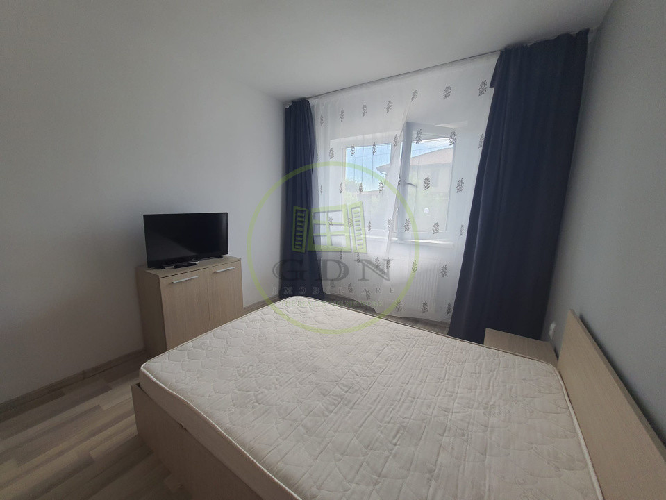 Apartament 4 camere decomandat Plopilor 