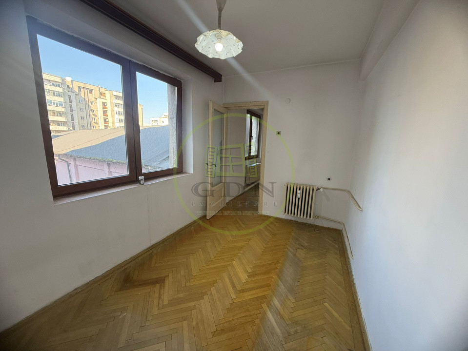 Apartament 2 camere, 35mp, Centru, zona Patria