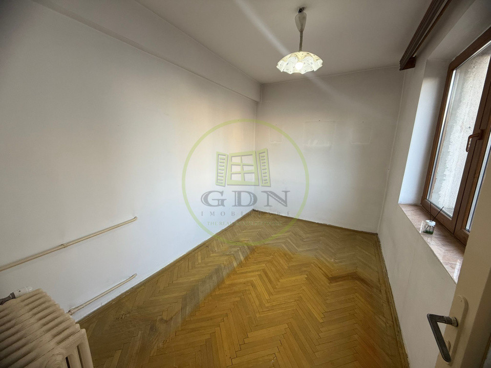 Apartament 2 camere, 35mp, Centru, zona Patria