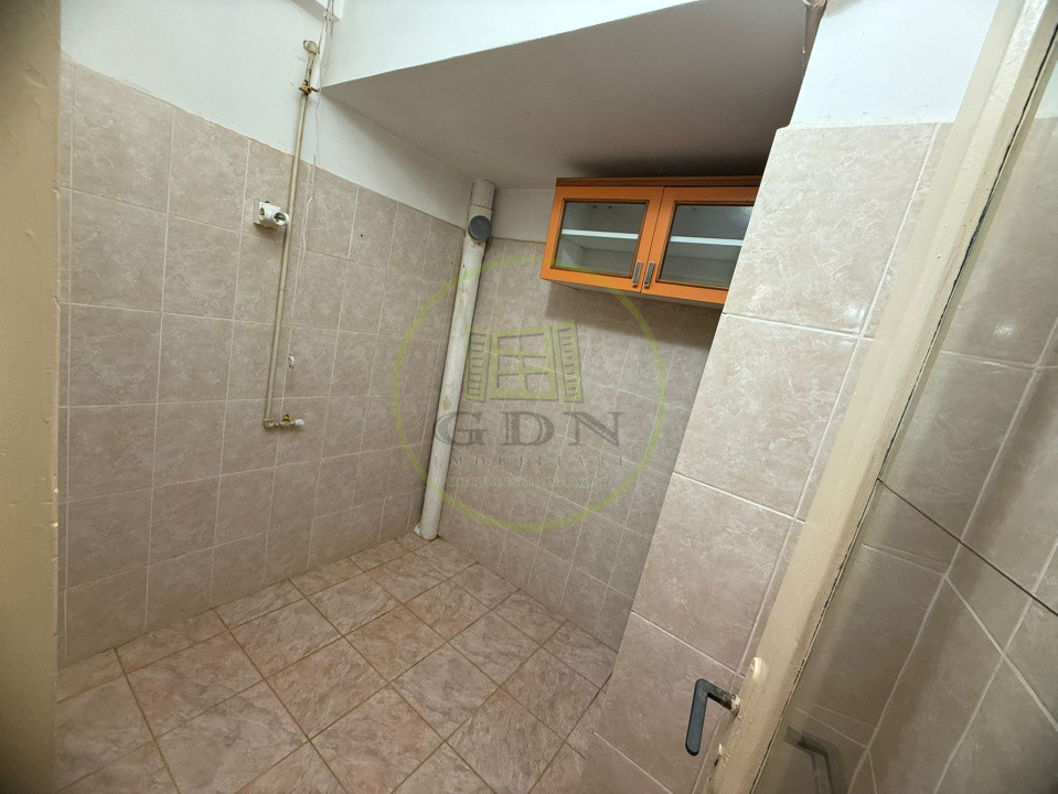 Apartament 2 camere, 35mp, Centru, zona Patria