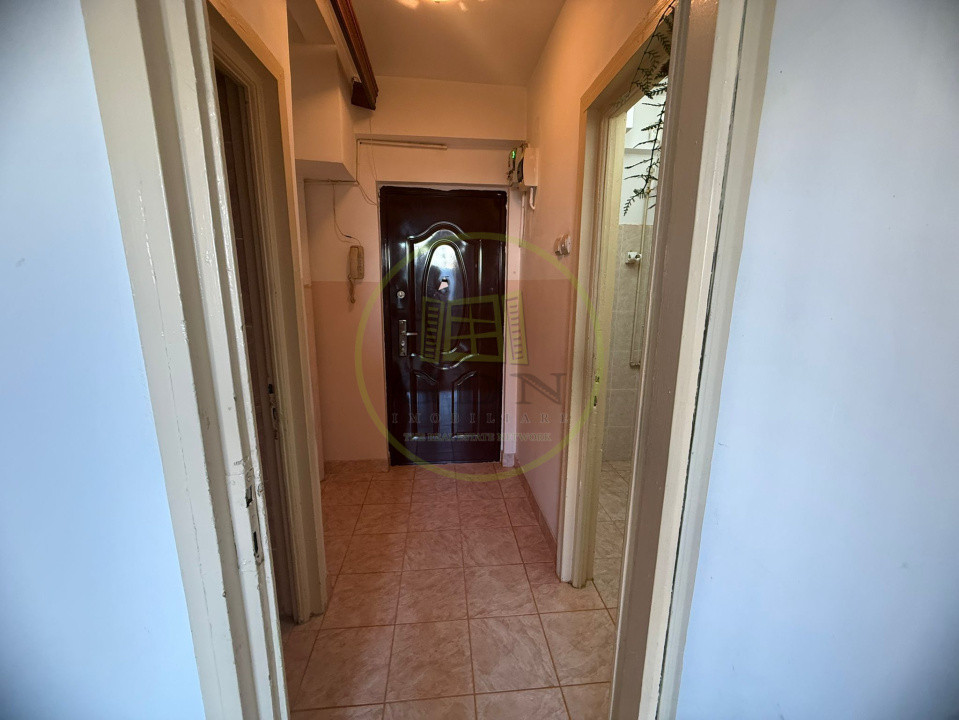 Apartament 2 camere, 35mp, Centru, zona Patria