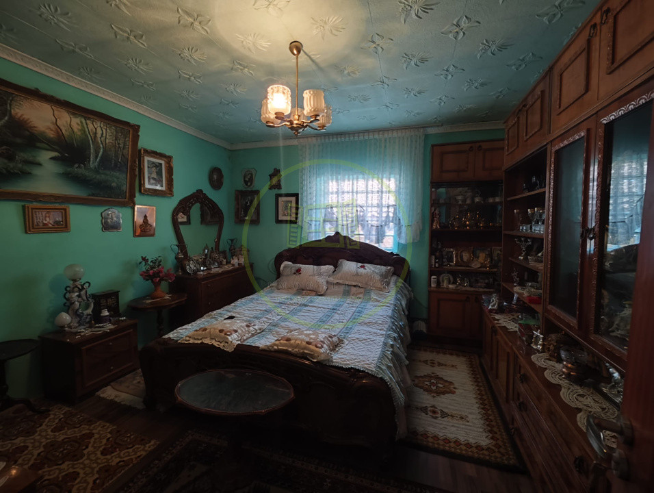 Casa 5 camere, teren 1296 mp, Craiova, zona Brestei