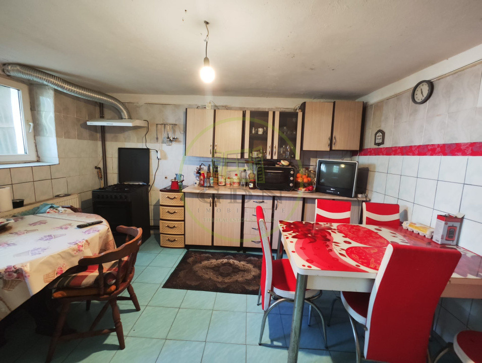 Casa 5 camere, teren 1296 mp, Craiova, zona Brestei