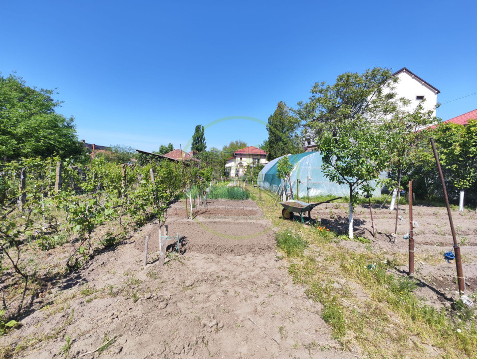 Casa 5 camere, teren 1296 mp, Craiova, zona Brestei