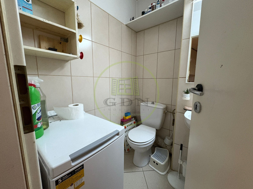 Apartament, 3 camere, decomandat, Cartier Brazda lui Novac , Zona Randez Vous