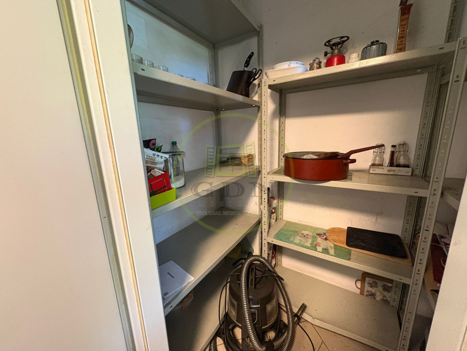 Apartament, 3 camere, decomandat, Cartier Brazda lui Novac , Zona Randez Vous