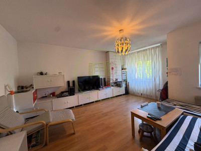 Apartament, 3 camere, decomandat, Cartier Brazda lui Novac , Zona Randez Vous