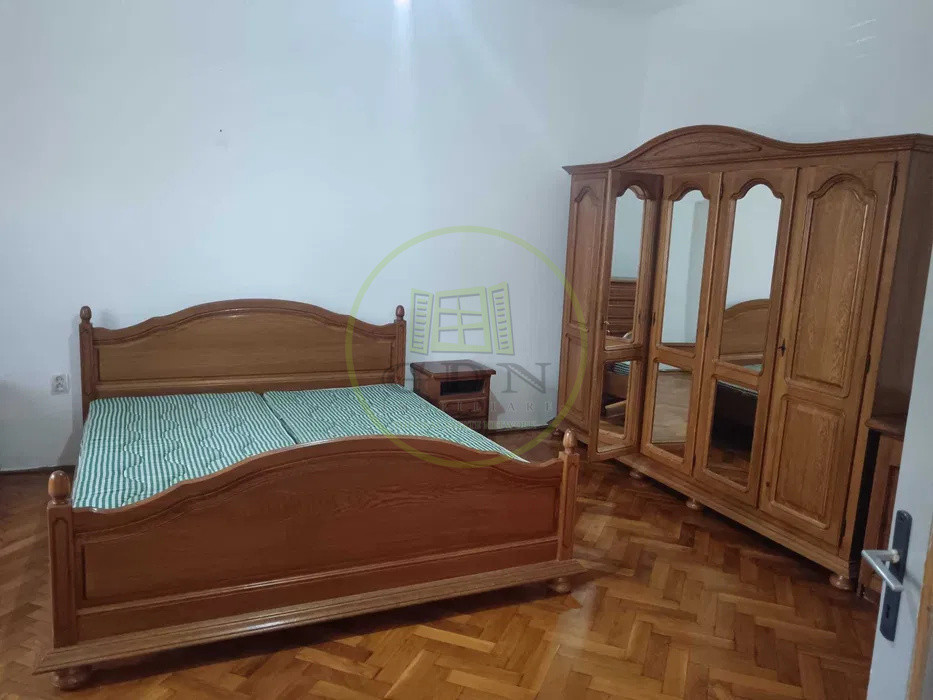 Casă 3 camere de închiriat – Piața Cluj | Curte proprie, terasă, garaj+ mansarda