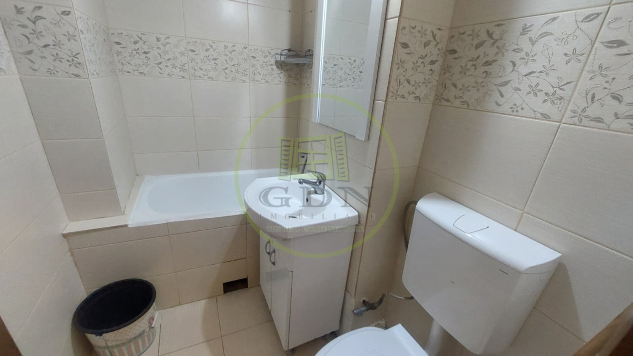 Garsoniera semidecomandata, etajul 1, Calea Bucuresti,  zona Gradinita Pinochio