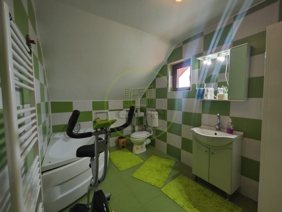 Casa 4 camere, teren 362 mp, Malu Mare