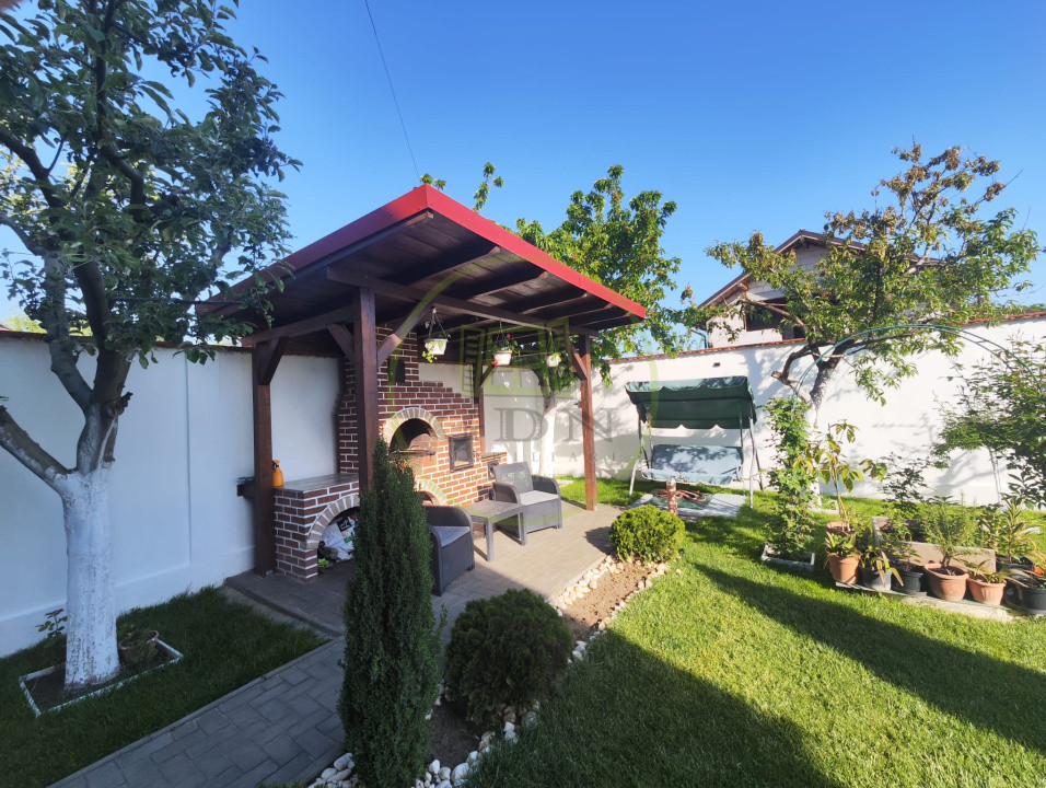 Casa 4 camere, teren 362 mp, Malu Mare