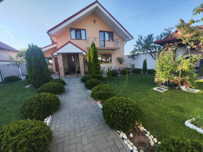 Casa 4 camere, teren 362 mp, Malu Mare