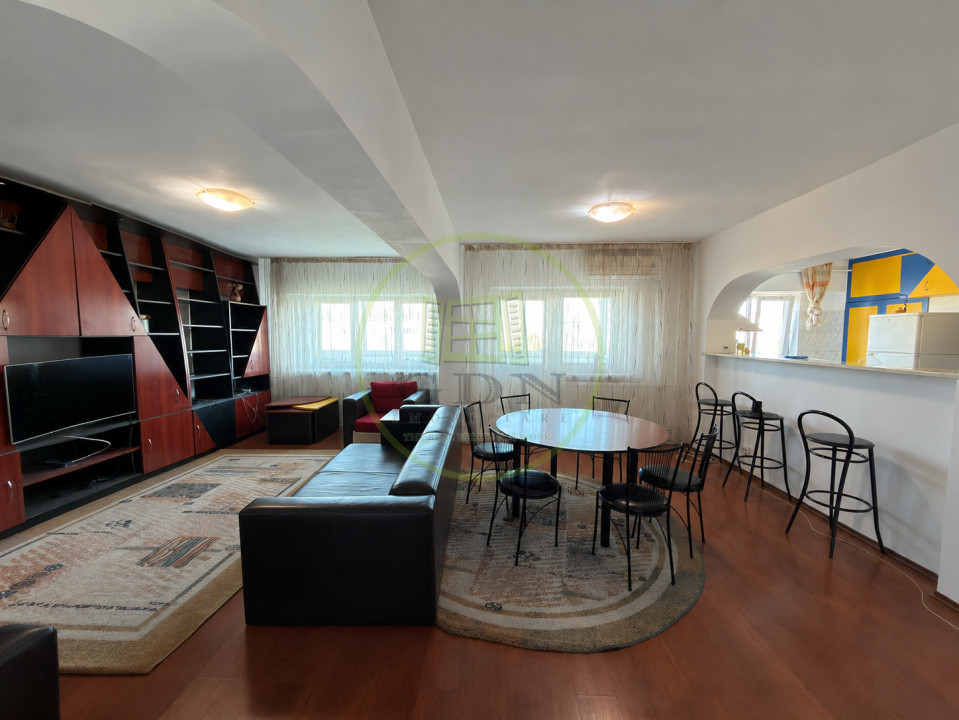Apartament 4 camere, decomandat, 103 mp, Calea Bucuresti, zona McDonalds