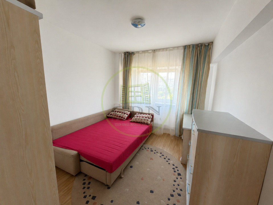 Apartament 4 camere, decomandat, 103 mp, Calea Bucuresti, zona McDonalds