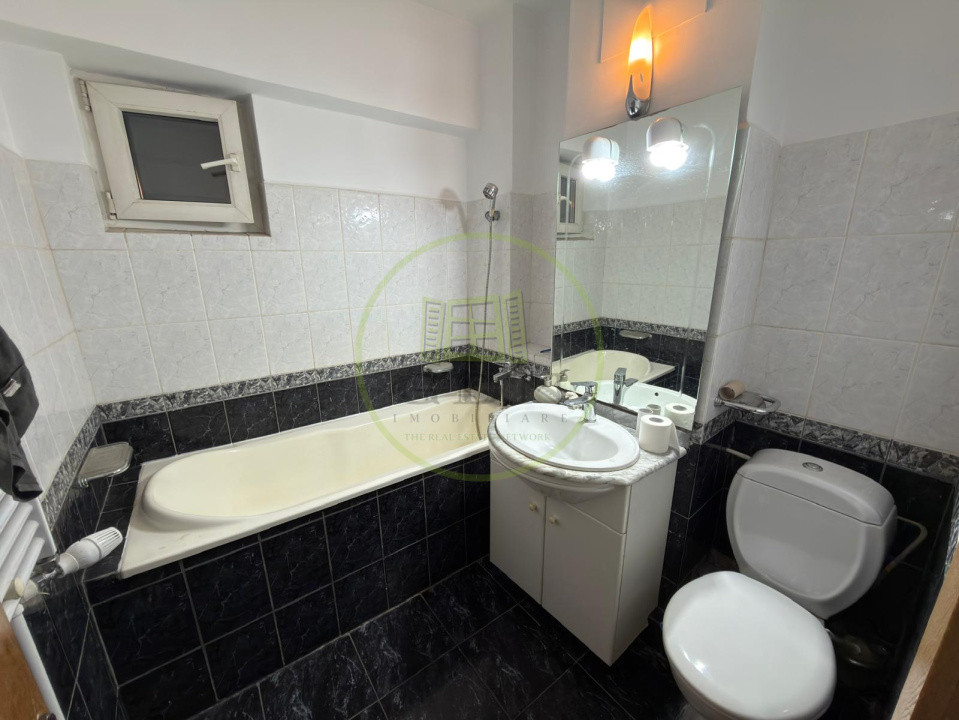 Apartament 4 camere, decomandat, 103 mp, Calea Bucuresti, zona McDonalds