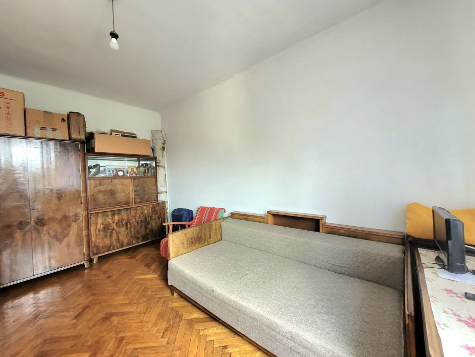 Apartament de vanzare - Ultracentral - Piata Revolutiei