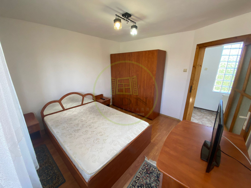 Casă P+E+M, ideală pt clinică,cabinet, birou, lângă Stadion, Rogerius