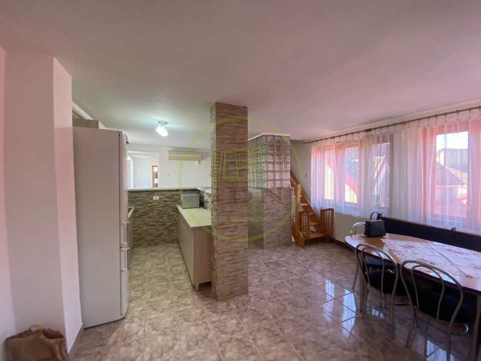 Casă P+E+M, ideală pt clinică,cabinet, birou, lângă Stadion, Rogerius