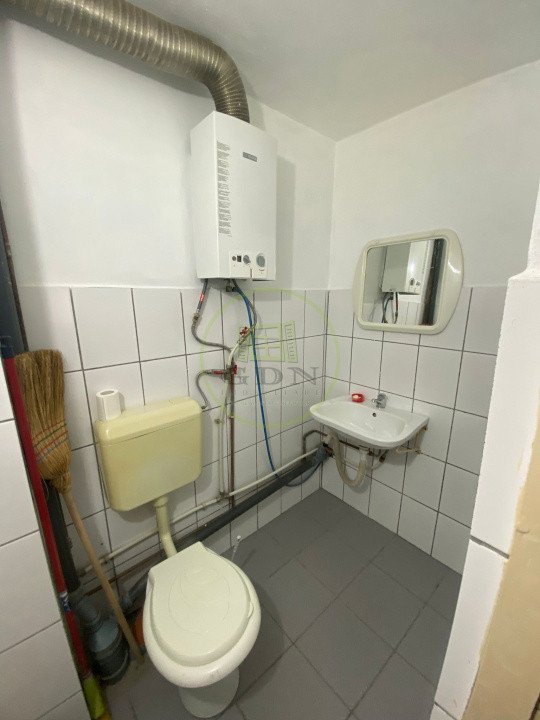 Casă P+E+M, ideală pt clinică,cabinet, birou, lângă Stadion, Rogerius