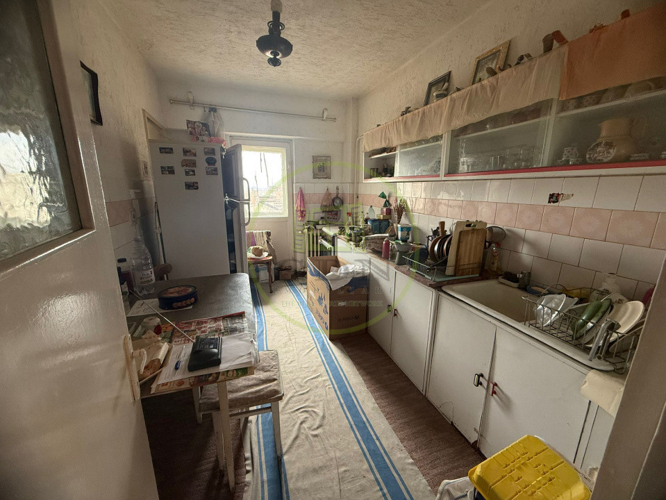 Apartament 3 camere decomandat, 80,9 mp, Centru, zona OCPI