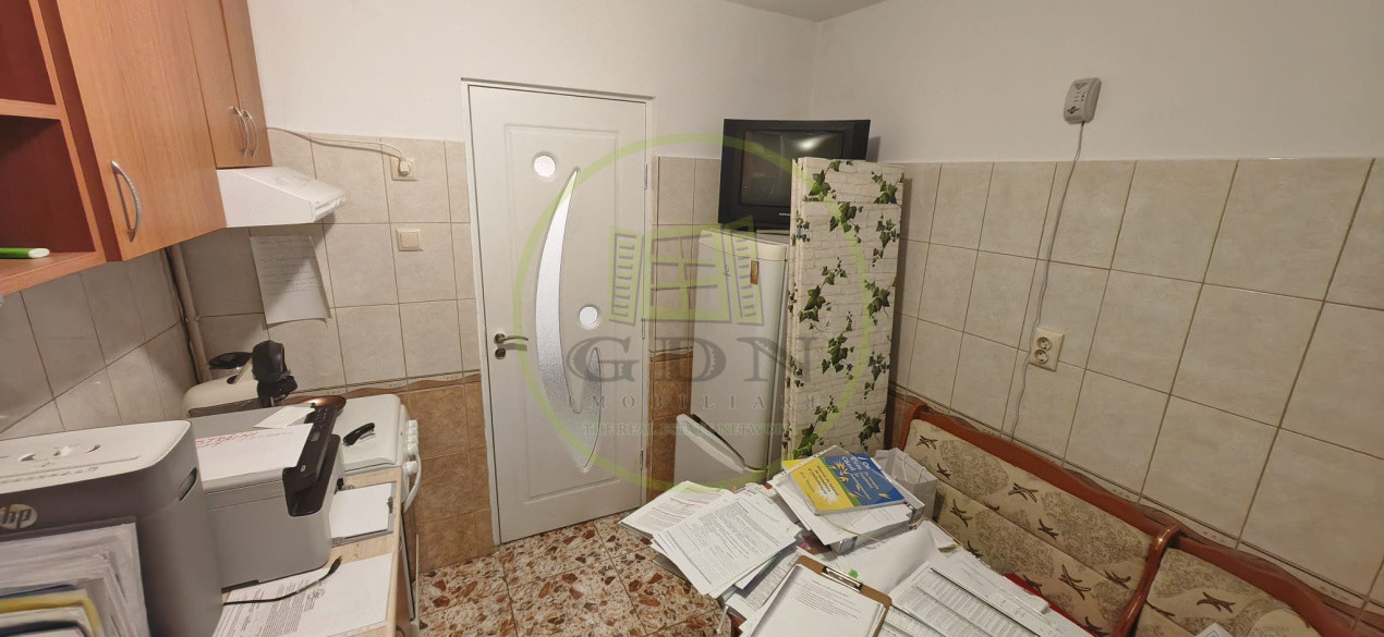 Apartament 2 camere, semidecomandat, 44 mp, Calea Severinului, zona Sweet Escape