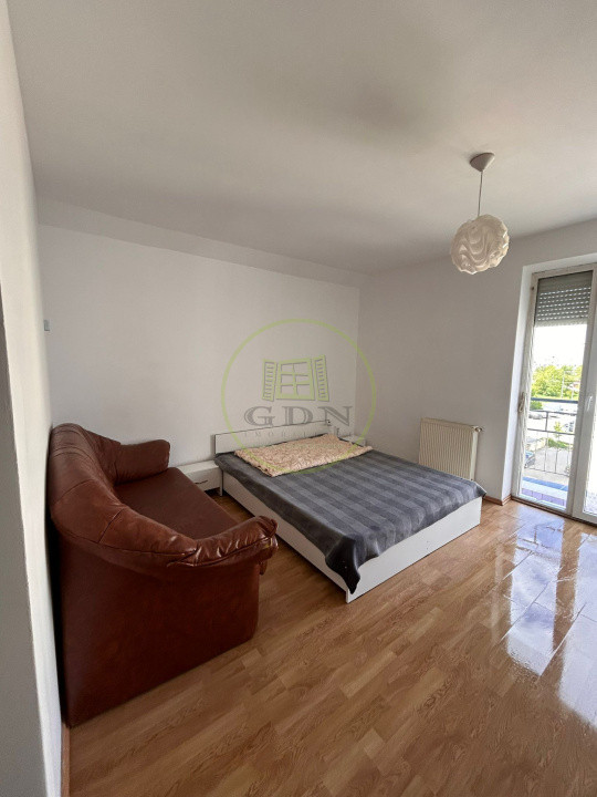 De vânzare – Garsonieră 29 mp, geam baie, geam bucătărie, balcon – Turnișor