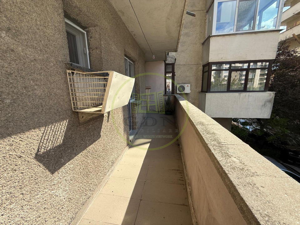 Apartament 2 camere decomandat, 57 mp, Calea Bucuresti, Zona Piata Centrala 