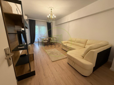 Apartament 2 camere decomandat, 57 mp, Calea Bucuresti, Zona Piata Centrala 
