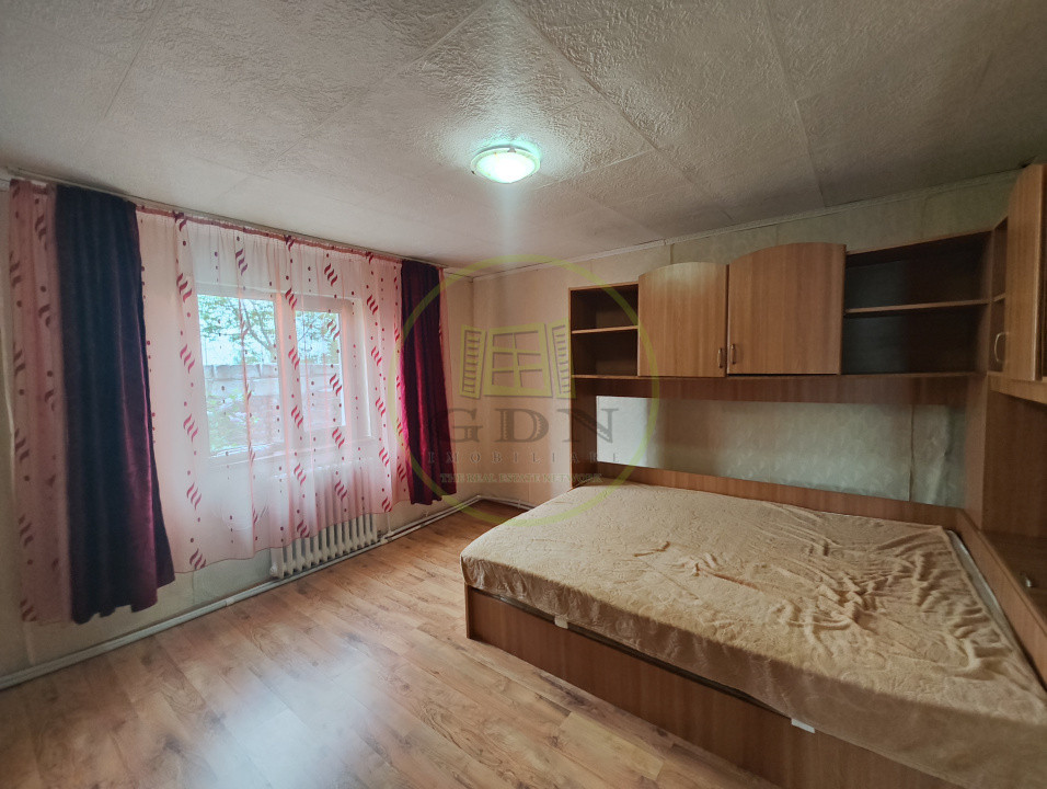 Casa 5 camere, teren 504 mp, Craiova, zona Ford