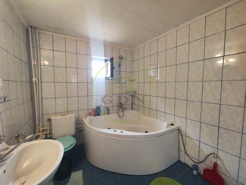 Casa 5 camere, teren 504 mp, Craiova, zona Ford